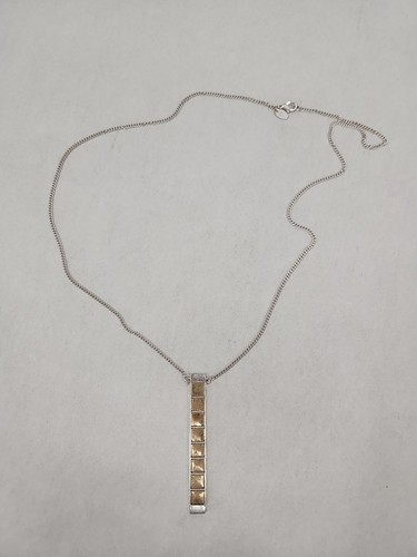 Charming Charlie 32" Sterling Silver Rectangle Pendant Necklace - 第 1/4 張圖片
