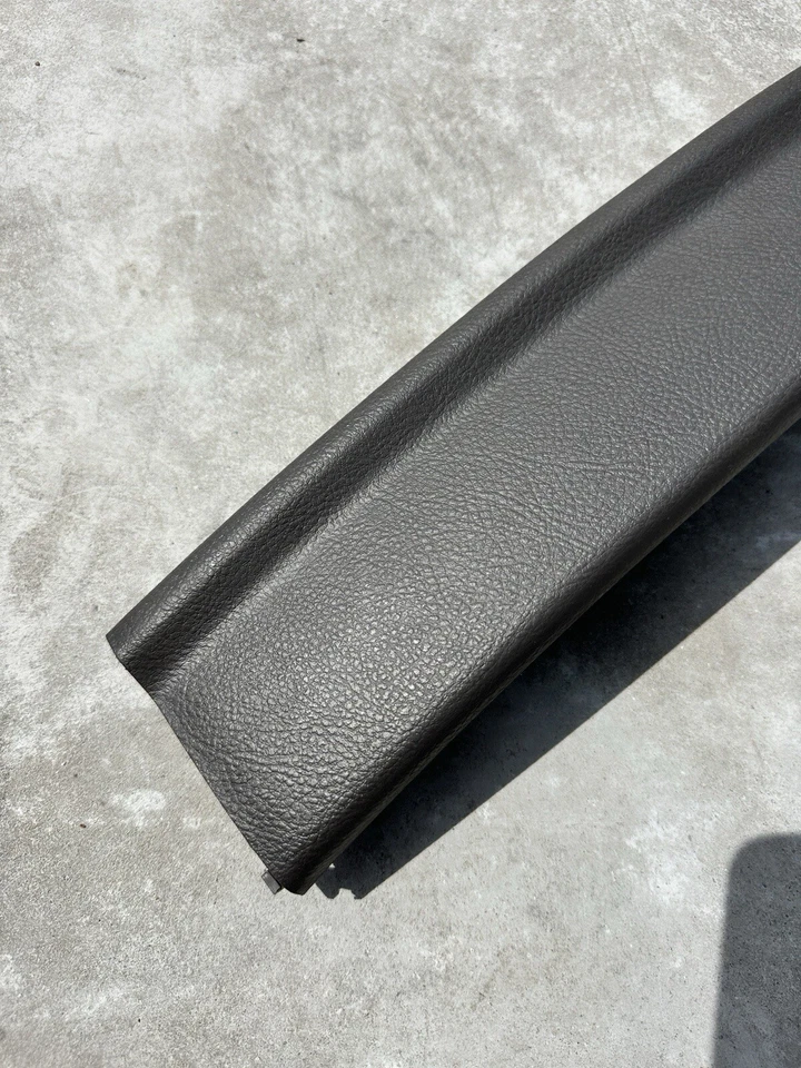 Cubierta de asiento delantero izquierdo Hyundai Genesis 2009 881913M000 OEM Foto 2 de 4