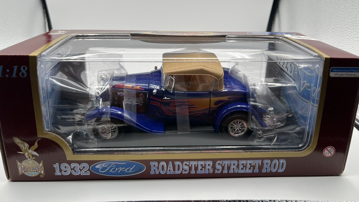 ★ 32 FORD ROADSTER ★32 フォード ロードスター★ 1/18 1932 Ford Roadster Street Rod Die-Cast Road Legends Blue