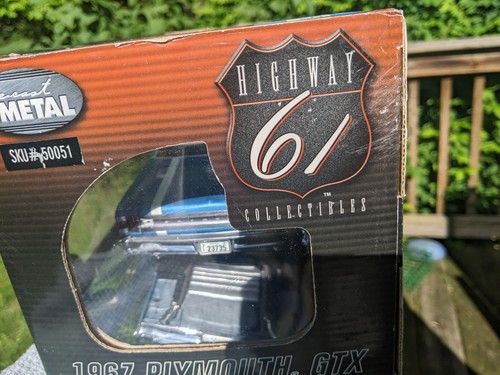 Coches diecast 1:18 Highway 61 1967 Plymoth GTX AZUL - Imagen 3 de 4