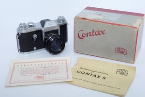 Zeiss Ikon Contax S 35mm SLR Film Camera. Zeiss Biotar 5.8cm f2 lens. BOX, WARRA