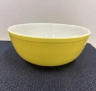 Vintage Yellow PYREX Large Nesting Mixing Bowl 4 QT #404 Primary Color 10”