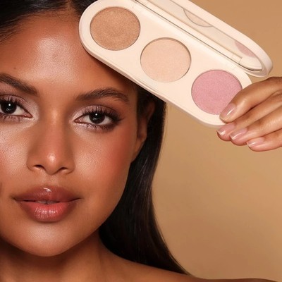 FARMASI CELEBRATION EFFORTLESS GLOW PALETTE 13gr .45oz GENUINE NEW SAME DAY SHIP