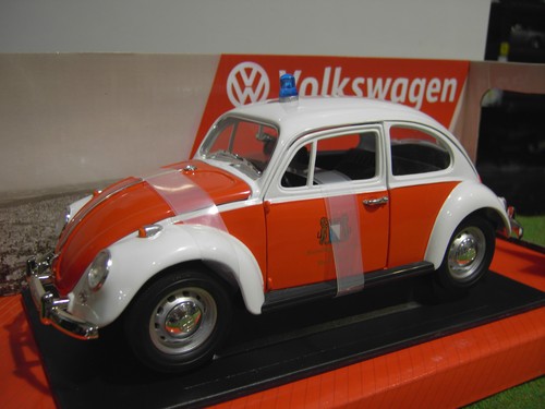 VOLKSWAGEN  KÄFER POMPIER SUISSE ZURICH COCCINELLE 1/18 GREENLIGHT 12854 voiture - Afbeelding 1 van 1