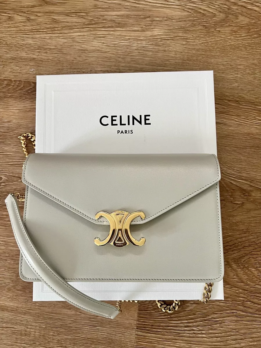 CELINE WALLET ON CHAIN TRIOMPHE SHINY CALFSKIN CHALK