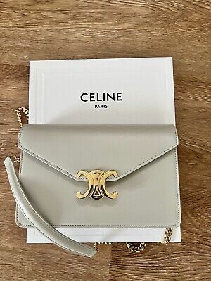 CELINE Triomphe WALLET ON CHAIN TRIOMPHE IN SHINY CALFSKIN BLACK