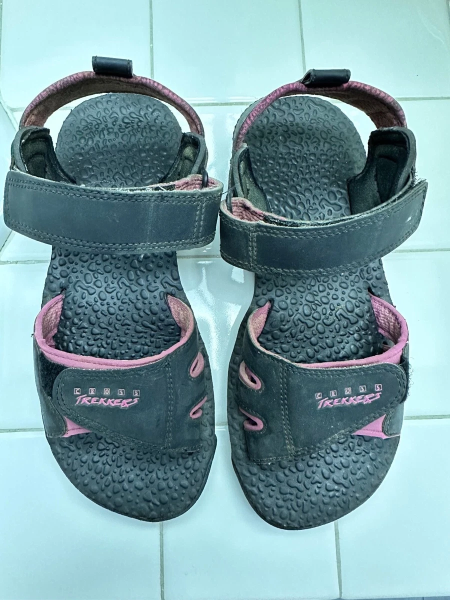 Cross clearance trekkers sandals