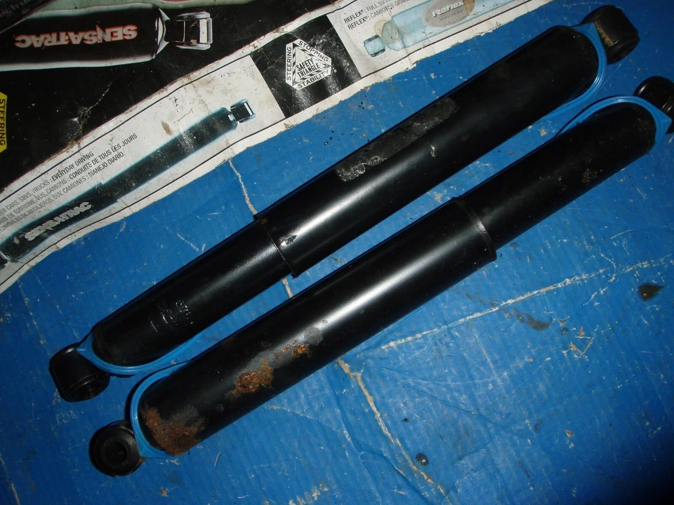 Amortiguador trasero Monroe 5760 1961 62 63 64 1965 Buick Invicta LeSabre Riviera Foto 3 de 4