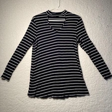 Cha Cha Vente Womens M Navy Blue & White Striped Choker Shirt V neck Long Sleeve