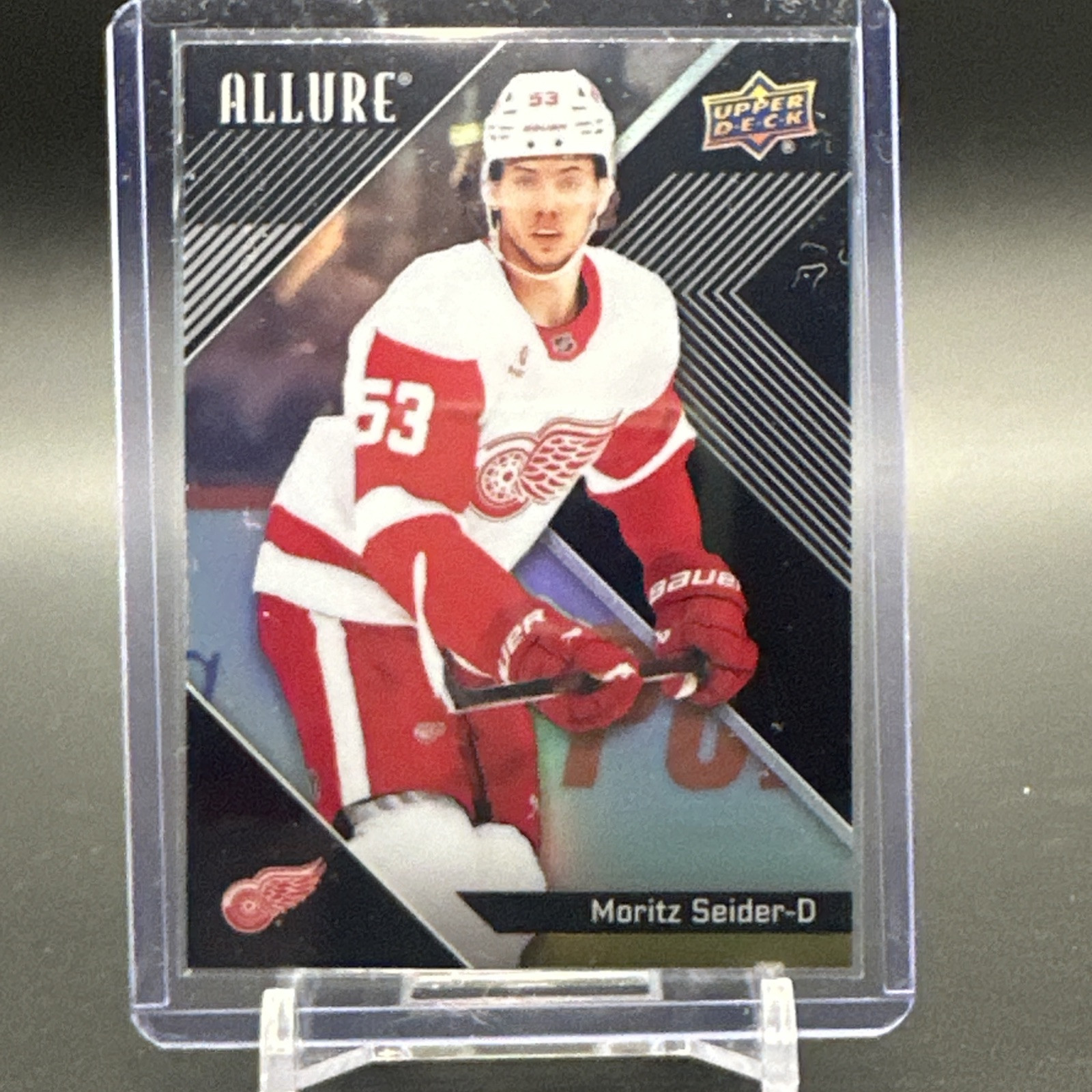 2024-25 Upper Deck Allure #80 Moritz Seider Black Rainbow