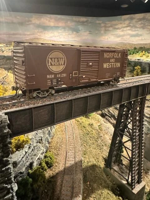 HO Kadee 40' Norfolk Western Used Orig Box Custom Weathered - Image 2 of 3