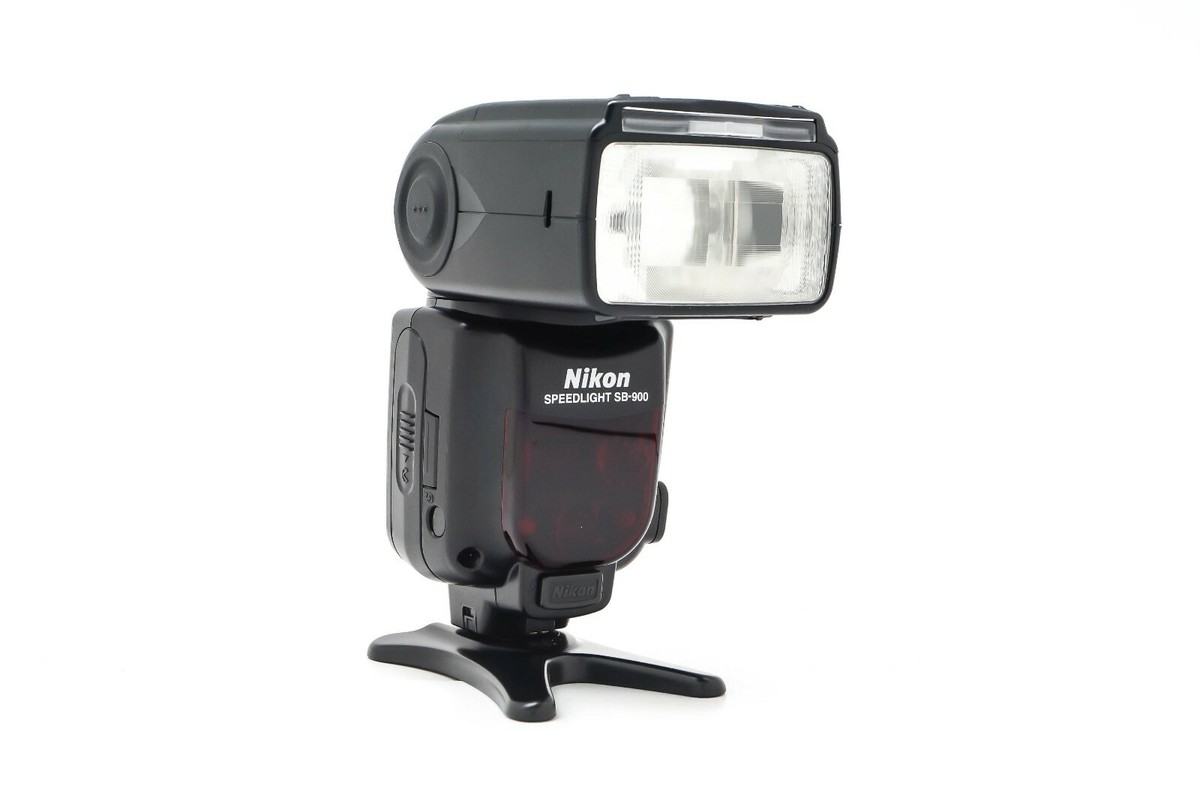 Nikon Speedlight SB-900 Shoe Mount Flash