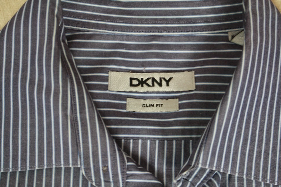 DKNY Men's Fashionable Shirt Blue Stripe On Navy All Cotton Slim Fit Large - Image 3 of 4