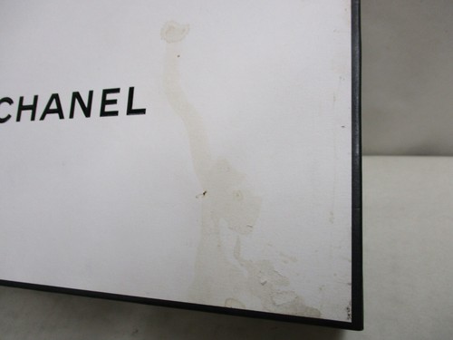 Chanel Original Black & White Empty Designer Gift Box 8 3/4" x 5 1/2" x 3" - Picture 9 of 14