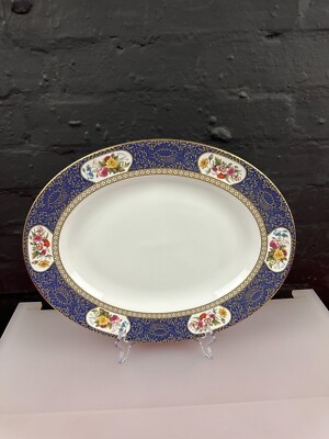 Spode Cabinet Collection Arundel Oval Schnitzerei Servierplatte Platte 15'' breit