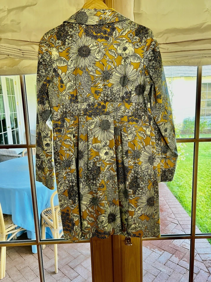 Abrigo Hecho De Liberty Of London Estampado Foto 2 de 4