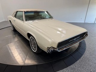 1967 Ford Thunderbird