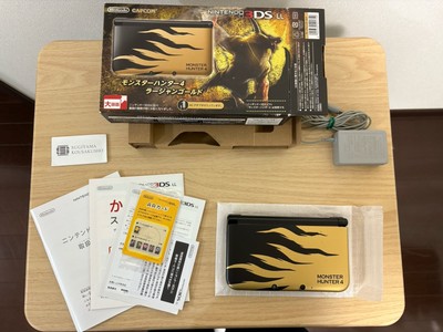 Nintendo 3DS LL Monster Hunter 4 Rajan Gold Limited Edition