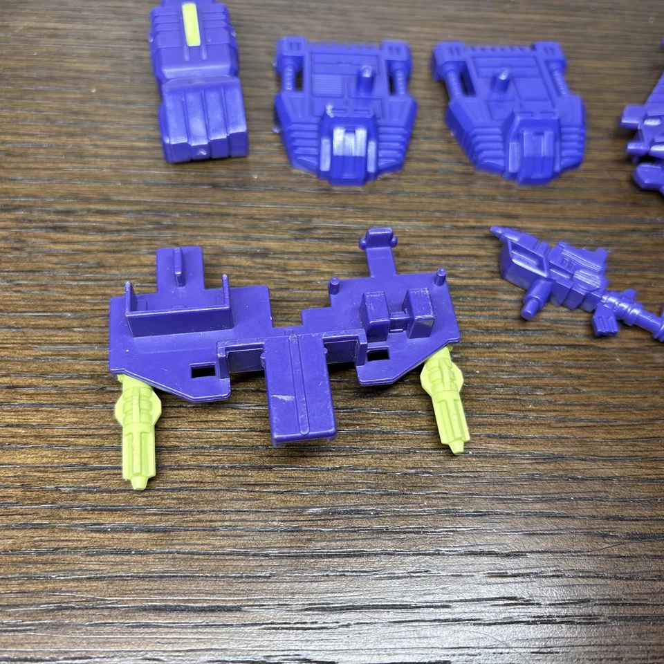 Vtg 1985 Hasbro G1 Transformers Constructicons Devastator Weapon Parts Lot D - Image 3 of 4