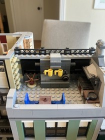 LEGO CREATOR: Assembly Square (10255)