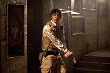 Bob Morley [The 100] 10"x8" Unsigned Photo 84995
