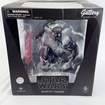 Star Wars Darth Vader PVC Diorama Gallery Diamond Select Figure - Open Box