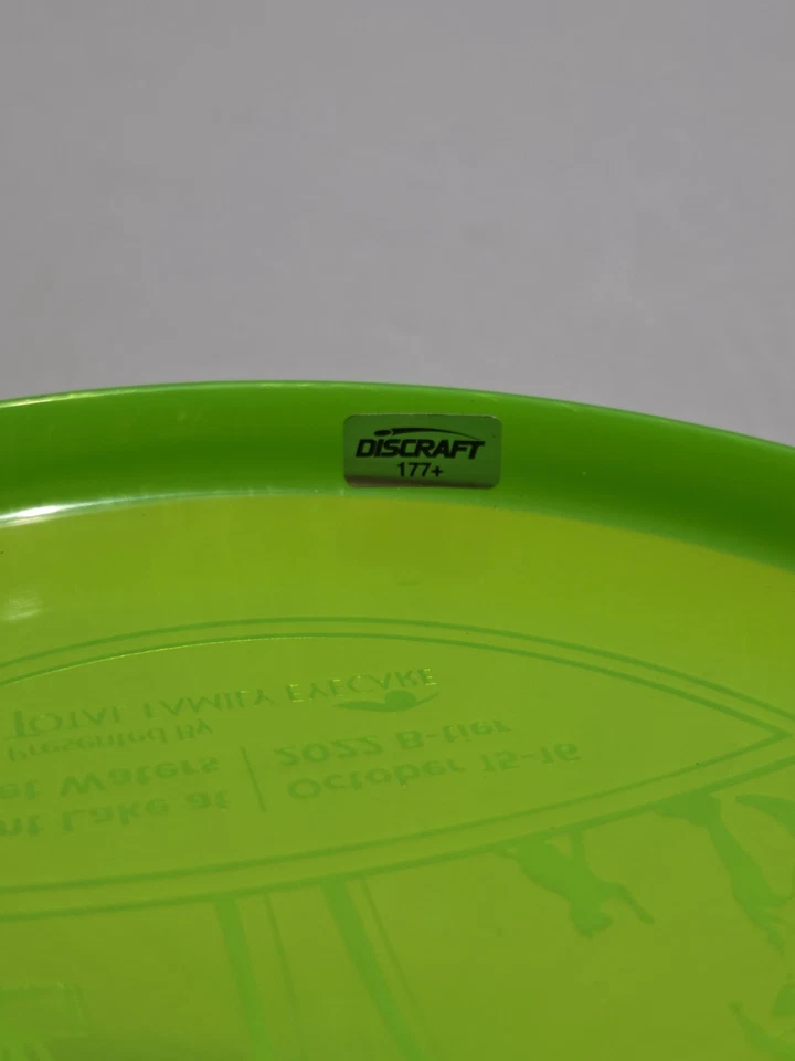 Discraft Z Buzzz mid-range golf disc 177 with tournament stamp - Image 4 of 4