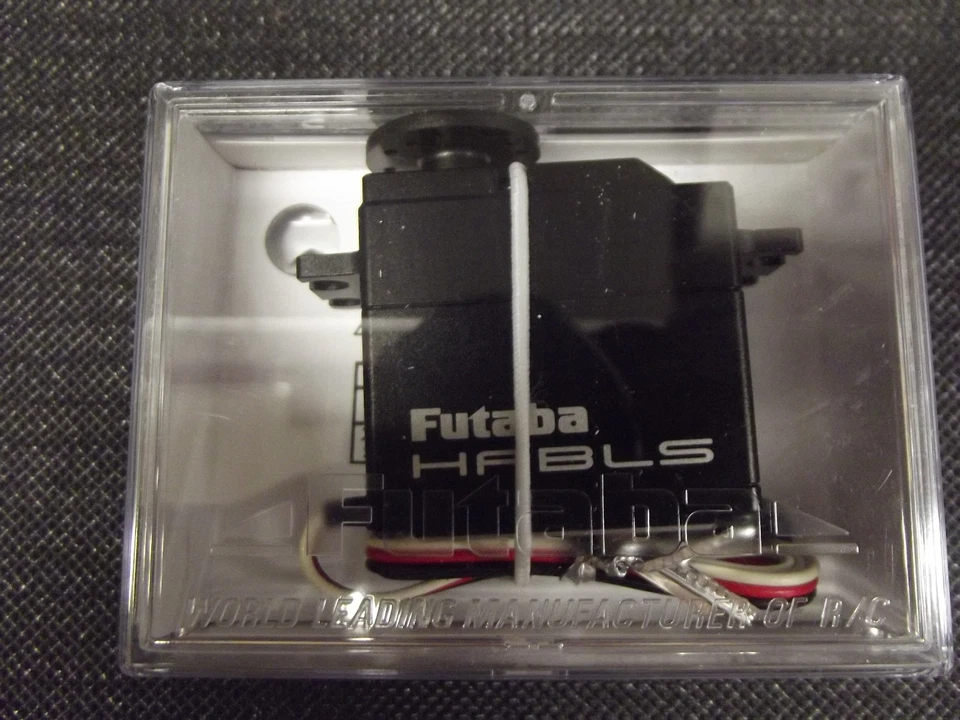 Futaba HPS A700 Airplane Servo Brushless Ultra Torque High Voltage 1000+ oz/in - Image 2 of 4