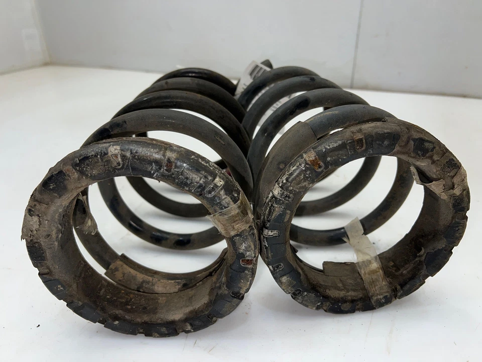 09-12 Juego de muelles helicoidales de suspensión trasera izquierda y derecha Ford Escape 9M6Z5560D Foto 2 de 3