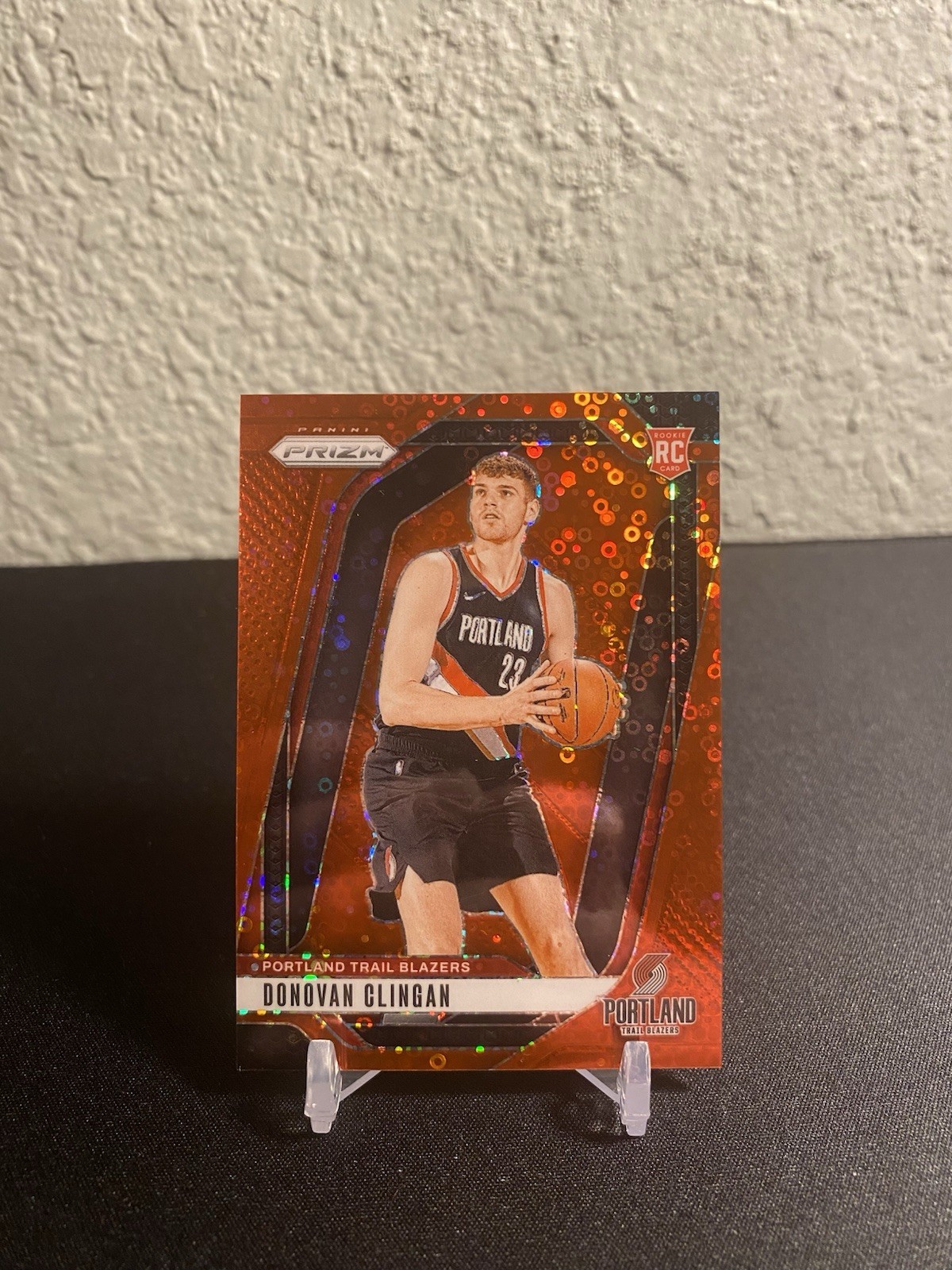 2024-25 Panini Prizm Basketball Donovan Clingan #221 Rookie Fast Break Red /100