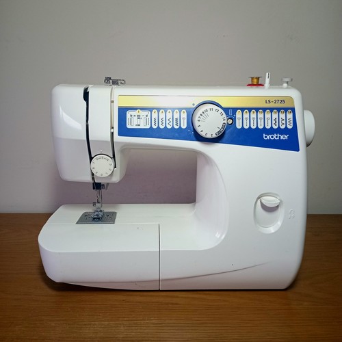 Brother Multi-Stitch Nähmaschine LS-2725 Pedal weiß kürzlich gewartet