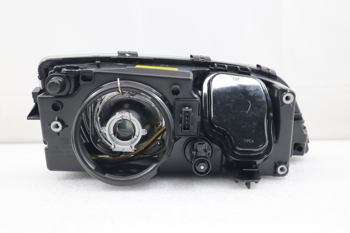 C70 S70~96 97~00-Sedan Projector Glass Headlight & Corner