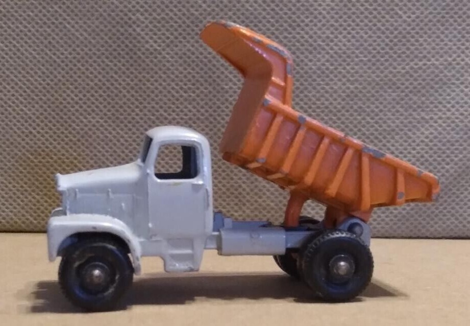 Camion Chasse-neige Scammell Vintage Matchbox - Modèle B-9, Occasion | Pour Collectionneurs De Miniatures Corgi, Majorette, Hot Wheels | Pièce De Collection Rétro Et Amusante