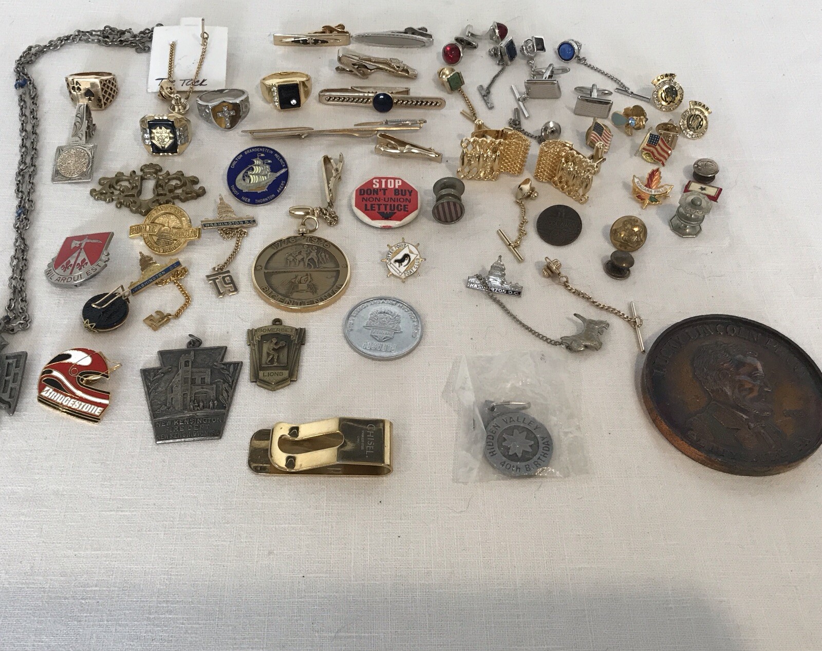 Vintage Mens Jewelry Accessories Lot Rings,Cufflinks,Tie Pins, Tacks Bar , Etc.