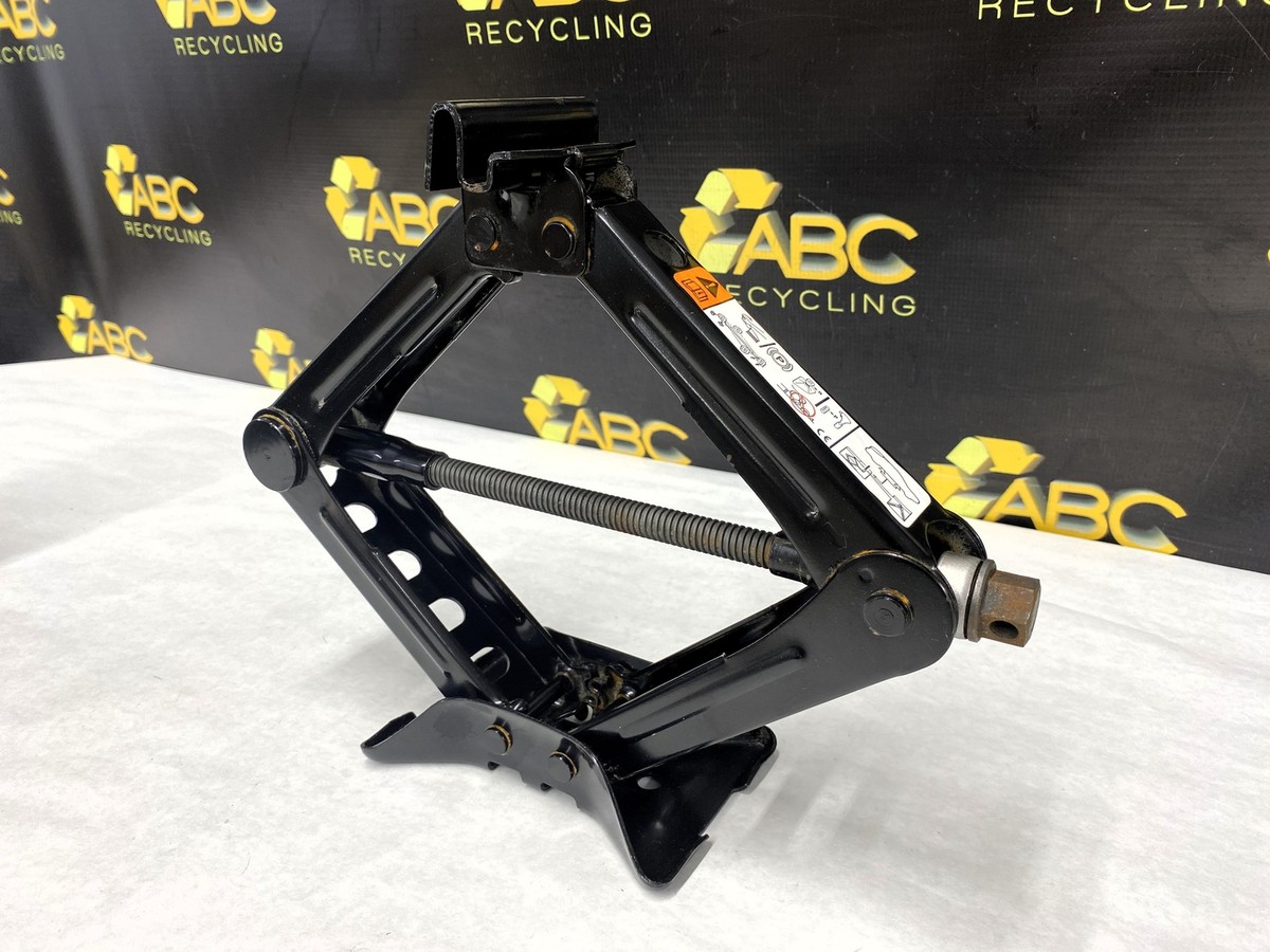 2012-2018 Ford Focus Spare Tire Emergency Scissor Jack Assembly W