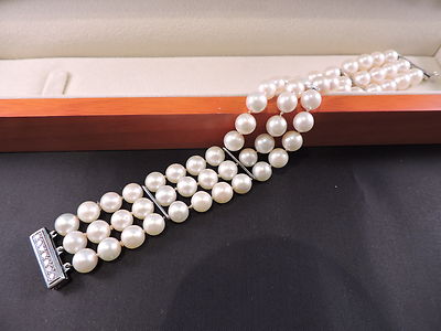 Akoya Pearls Bracelet Certificate $5,200 18k White Gold & 7 Diamonds natural