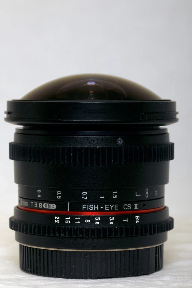 Bower 8mm F3.5 Ultra FastFisheye Lens  For Canon SLR  Cameras - Image 2 of 4