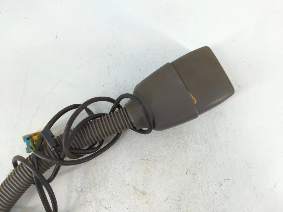 Cinturón de seguridad derecho pasajero GMC Savana 1500 2006-2014 retractor delantero QRG9B Foto 3 de 4