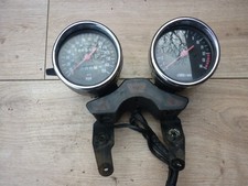 SUZUKI BANDIT 600 MK1 (S REG) Complete set of instrument clocks.Read the ad!!