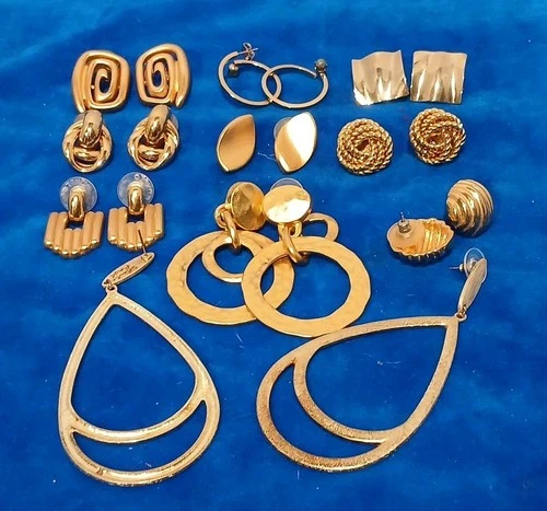 Lot of 10 Vintage Gold Tone Costume Jewelry Earrings