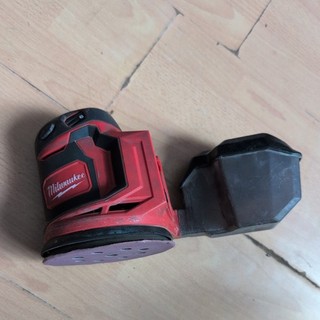 Milwaukee M18BOS125 0 18V 125mm Compact Random Orbit Sander Body Only