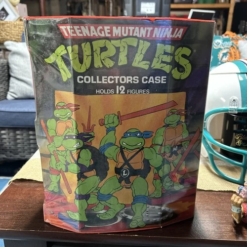1988 Teenage Mutant Ninja Turtles Collectors Case With Trays And Ten Figures