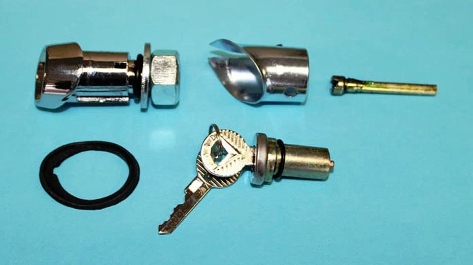 NUEVO 1965-1966 Ford Mustang Juego de bloqueo Bisel de maletero con llaves, junta, funda, tuerca Foto 2 de 4