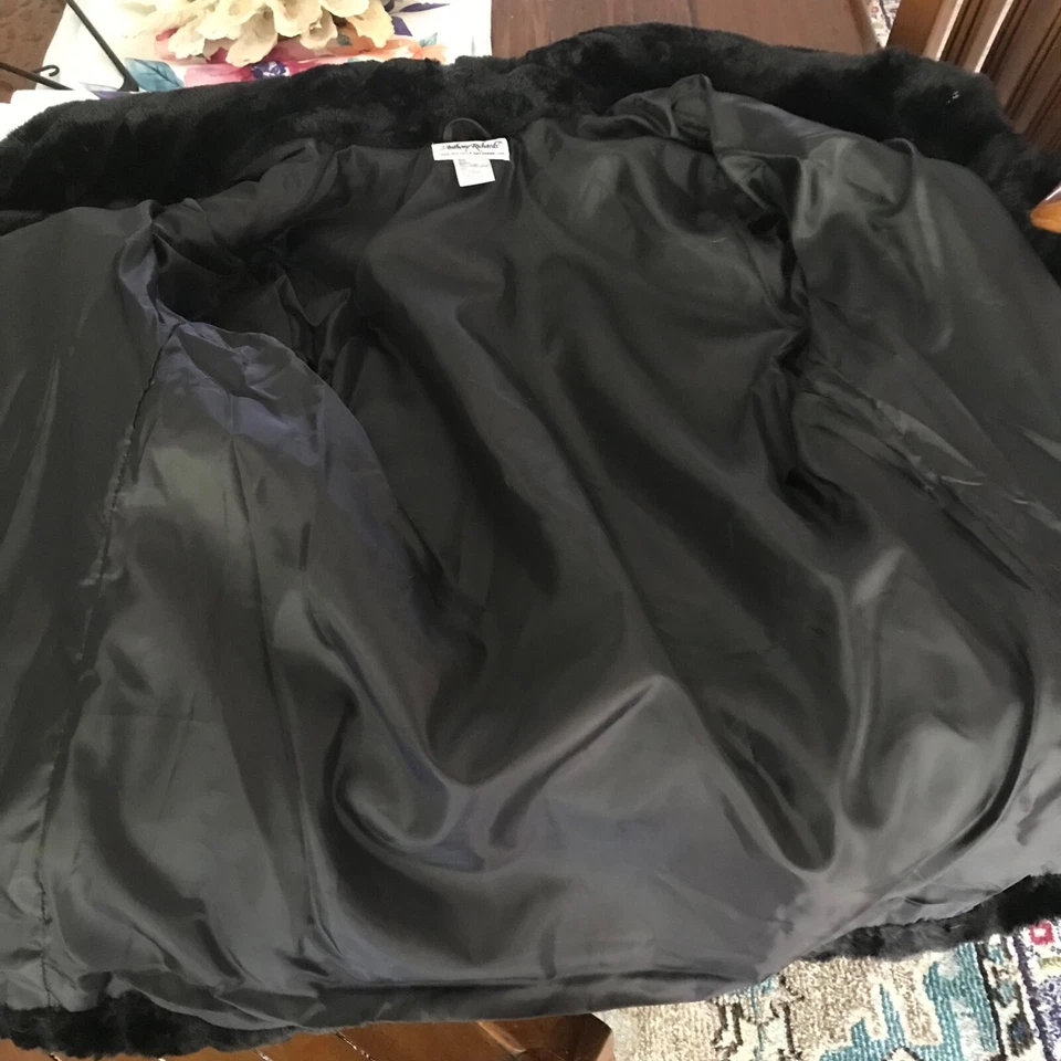 Abrigo Anthony Richards Negro Imitación Piel Visón Largo Medio Elegante Estilo Clásico SLG Foto 4 de 4