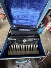 Vintage Pancordian Crucianelli Accordian Made In Italy 41 Keys and 8 Switches