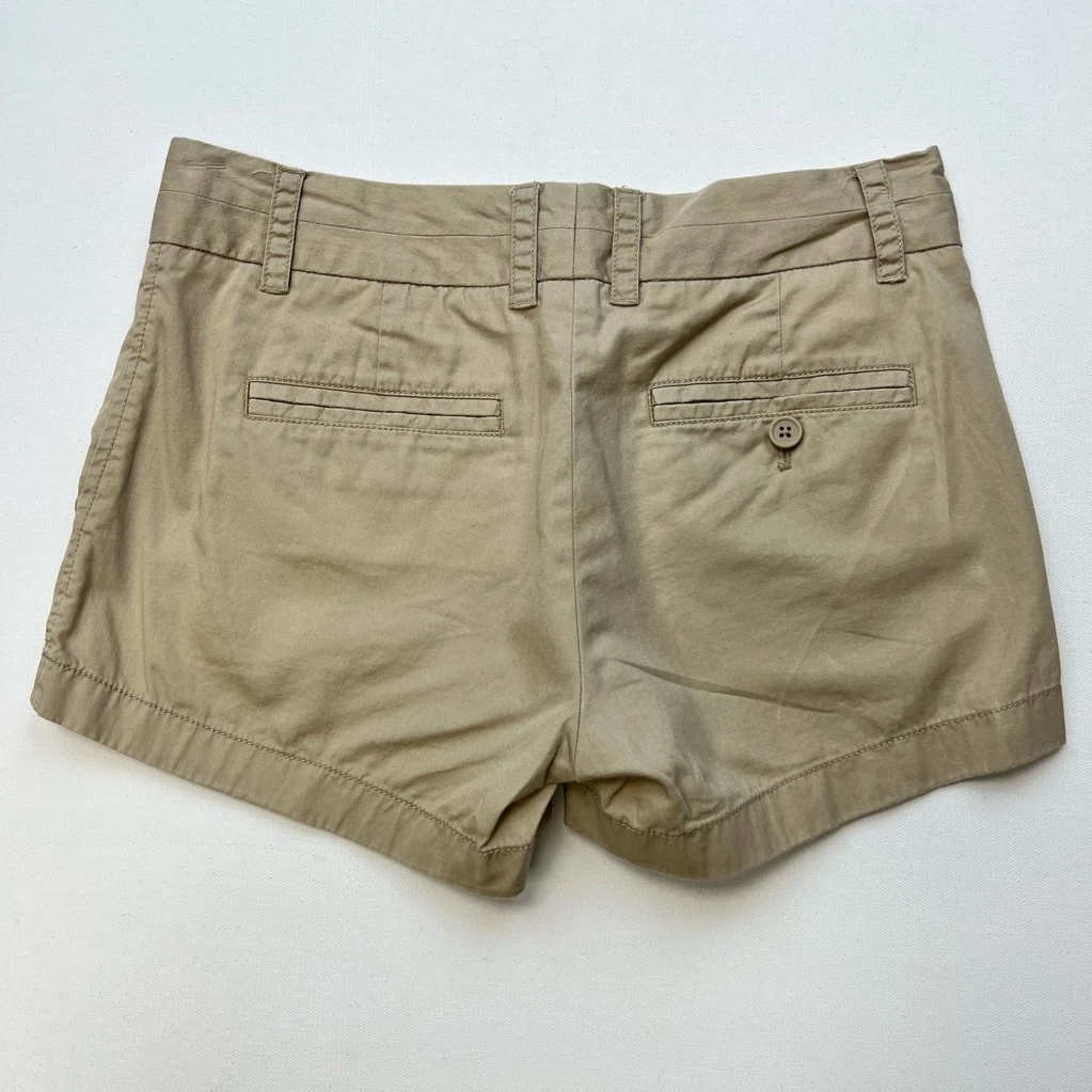 Low rise khaki clearance shorts