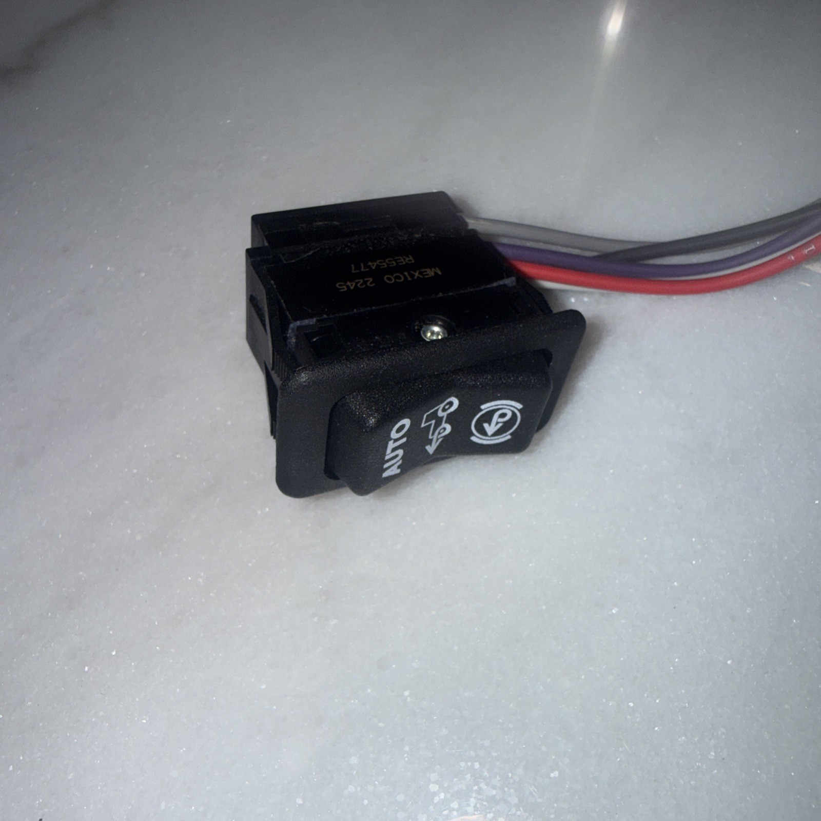 John Deere OEM RE55477 Toggle/Rocker Switch MFWD 5065M 5060E 5070E ...