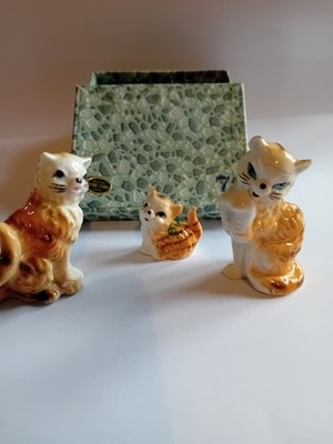 Retro Bone China Miniaturen Katzen mit OVP