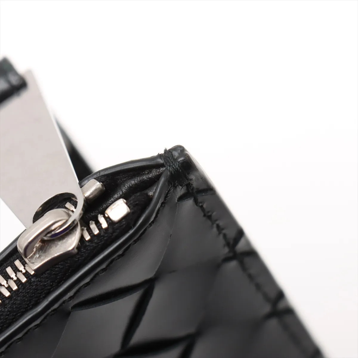 Bottega Veneta Intrecciato Leather Clutch bag Black thumbnail 10