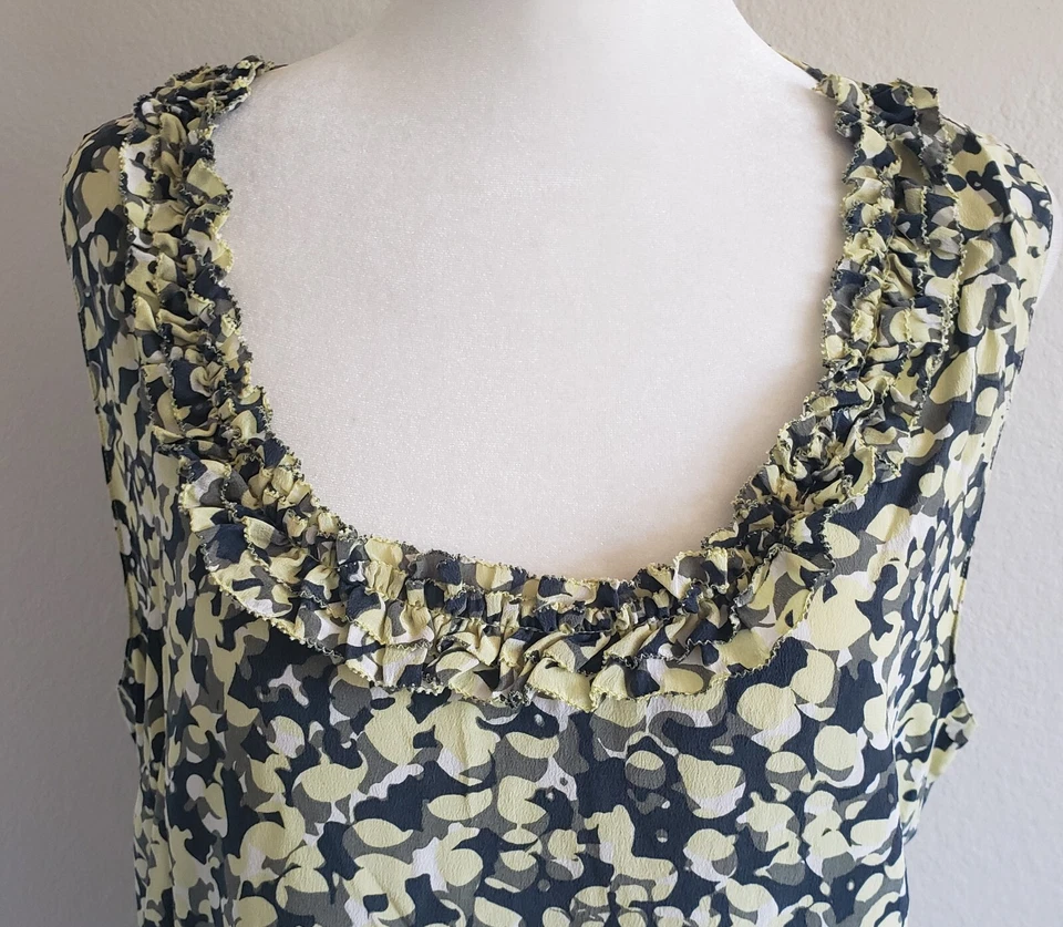 Halogen Silk Blouse Artsy Abstract Sleeveless Scoop Ruffle Neck Side Zip Size XL - Image 2 of 4